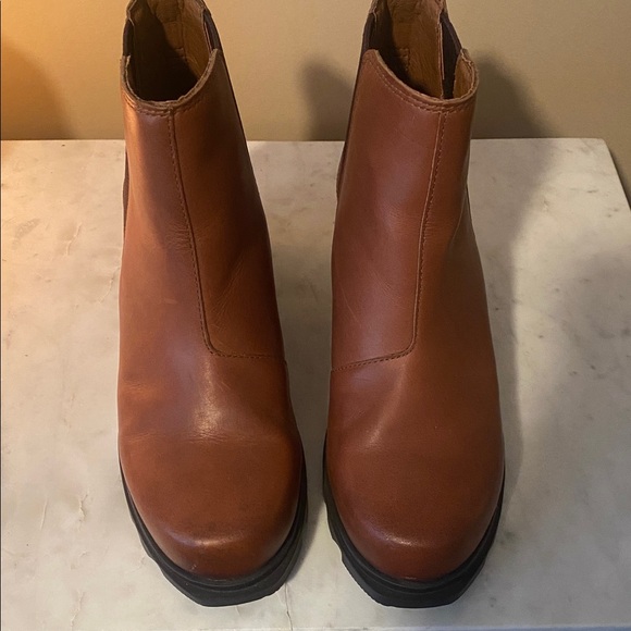 Sorel Joan of Arctic Wedge Chelsea boots - Picture 3 of 5